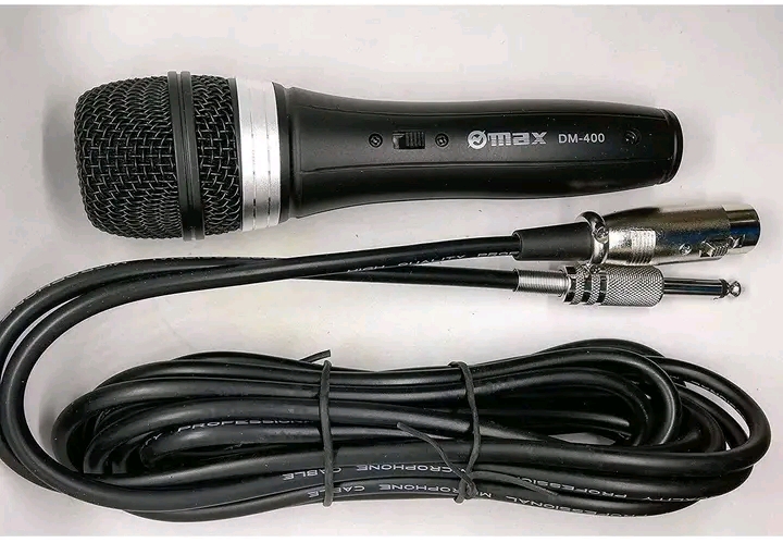 MAX  Microphone Dm400 (Dynamic Microphone)